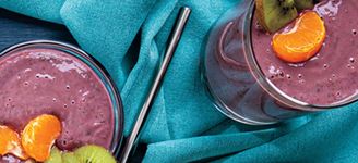 Winter Kiwi, Clementine & Blackberry Smoothie