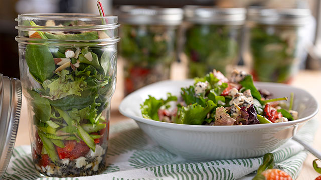 Spring Strawberry Salad Cups
